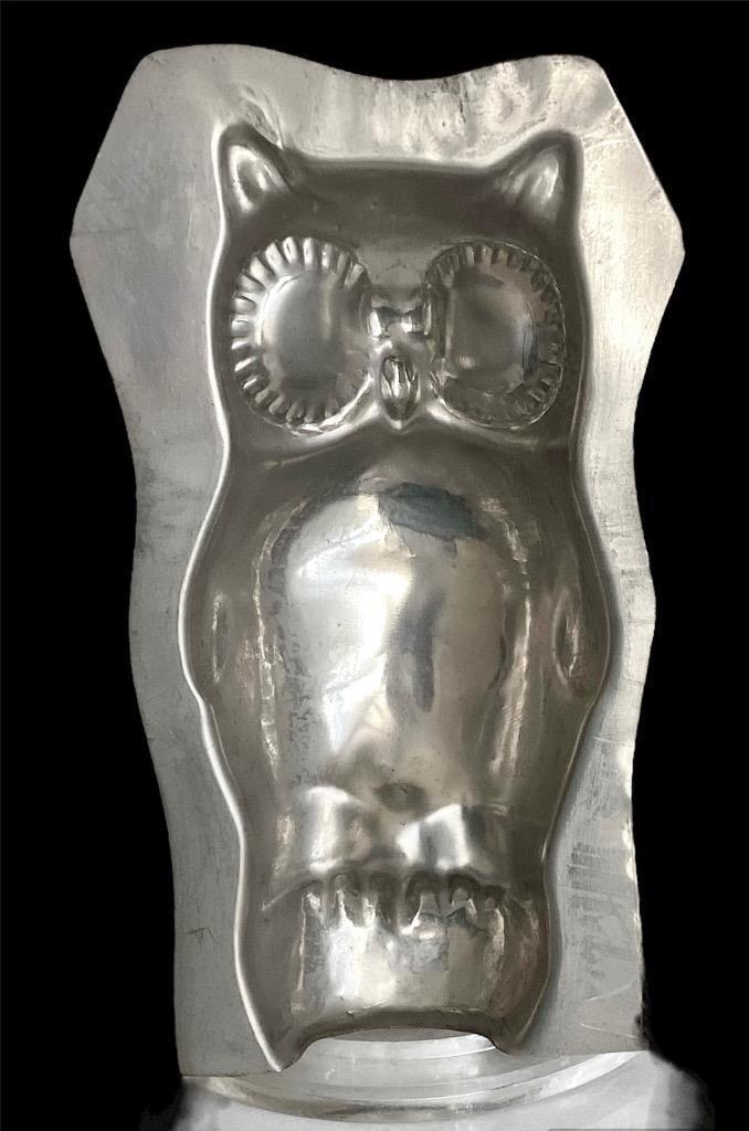 LARGE 6.25” OWL  ANTIQUE CHOCOLATE MOLD no  brand