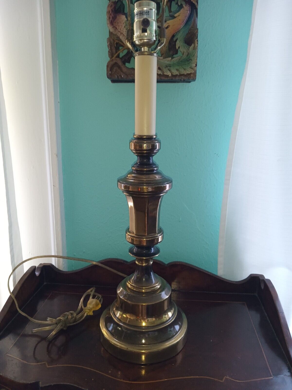 Vintage Heavy Brass Hollywood Regency Table Lamp MEDALLION LIGHTING CORP. 21\