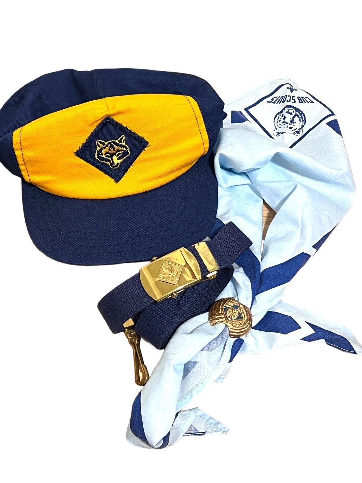 Vintage BSA Boy Scouts of America Cub Scouts Blue Wolf Hat Scarf Belt