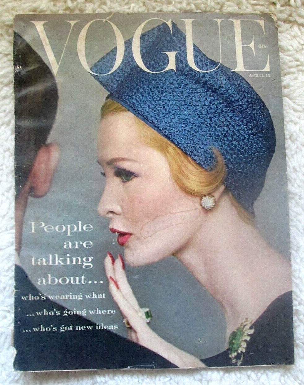 Vintage April 15, 1959 issue Vogue Fashion magazine Sara Thom Rutledge Cover