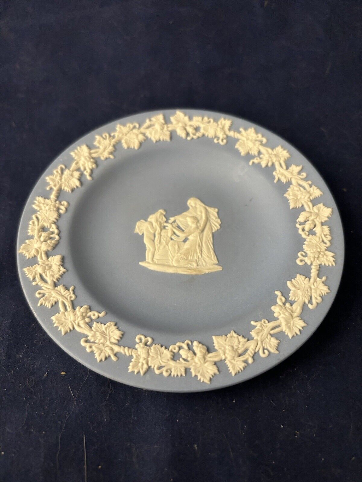 Vintage Wedgwood Small Trinket Dish Blue Jasperware Plate Cupid as Oracle 4.5\