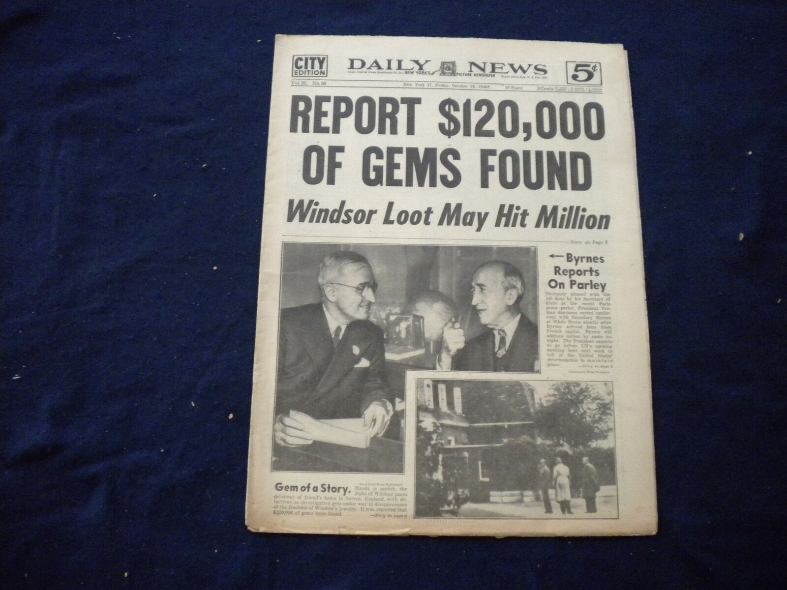 1946 OCTOBER 18 NEW YORK DAILY NEWS NEWSPAPER - $120,000 OF GEMS FOUND - NP 5983