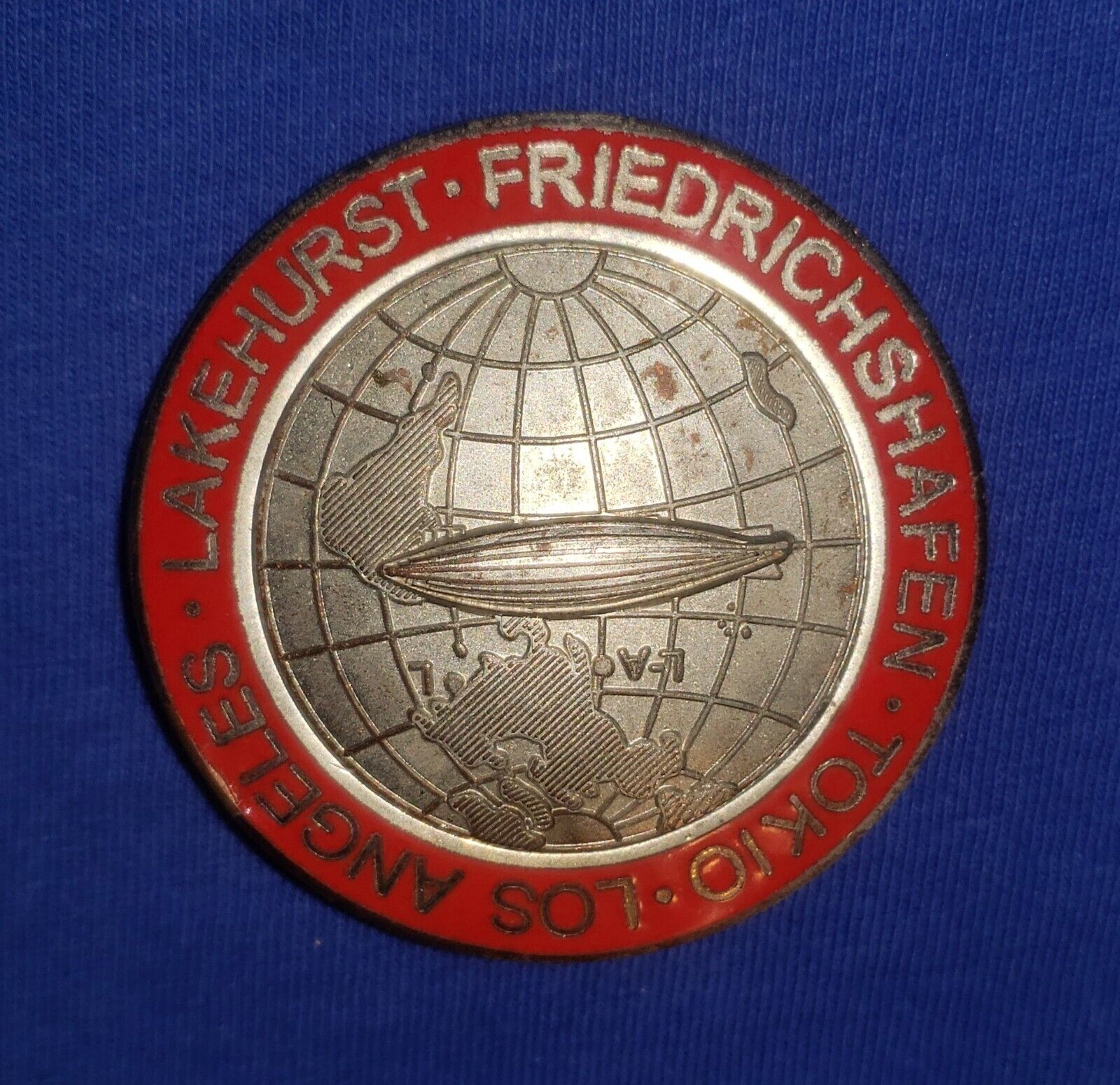 1930s Graf Zeppelin Round the World Badge (58798)