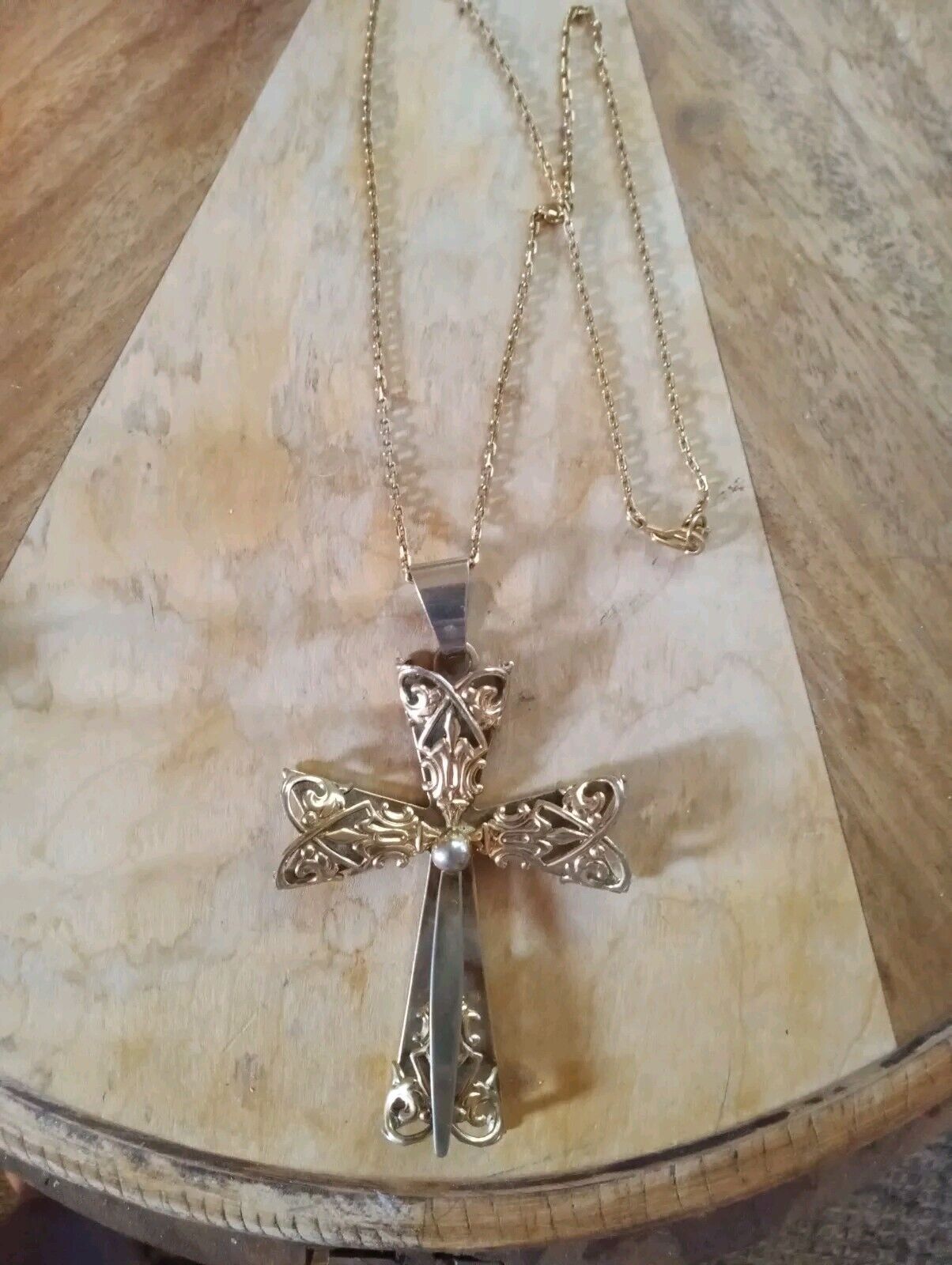 VINTAGE Large gold tone cross necklace 1970s  Beautiful 
