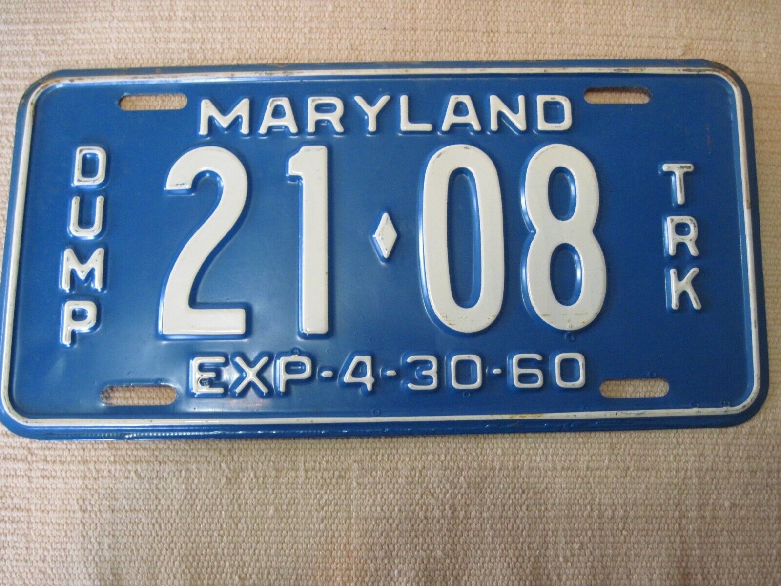 1960 Maryland Dump Truck license plate.