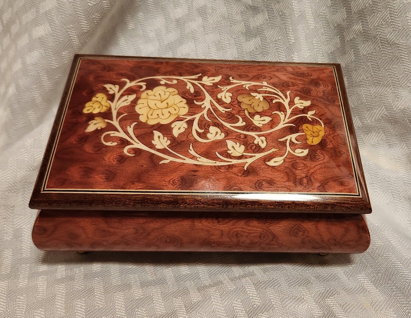 Vintage Ercolano Italy Wood Floral Inlay Music Box Plays Arrivederci Roma