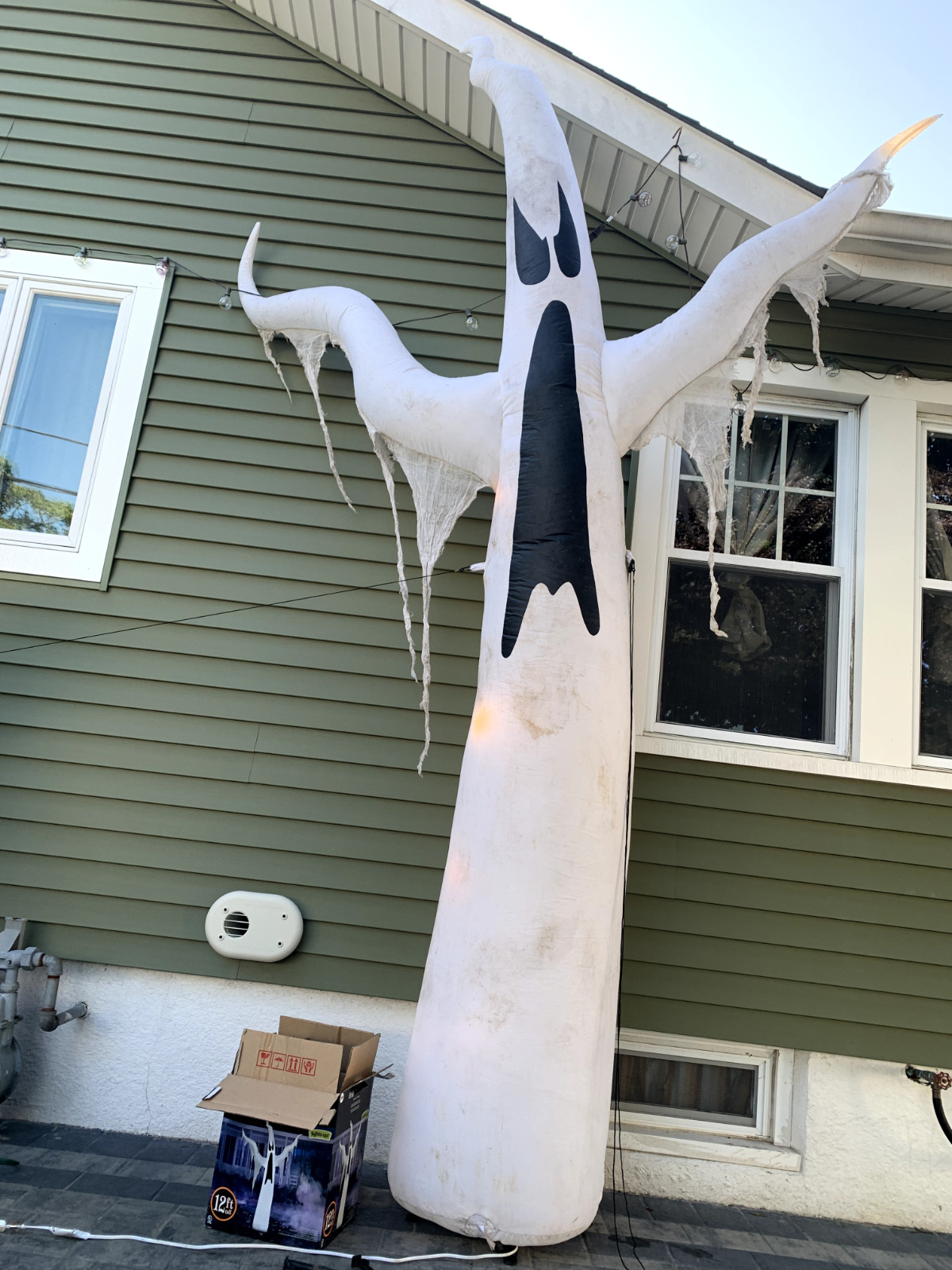 Airblown Inflatable 12ft Ghost Halloween Lights up Fair Condition