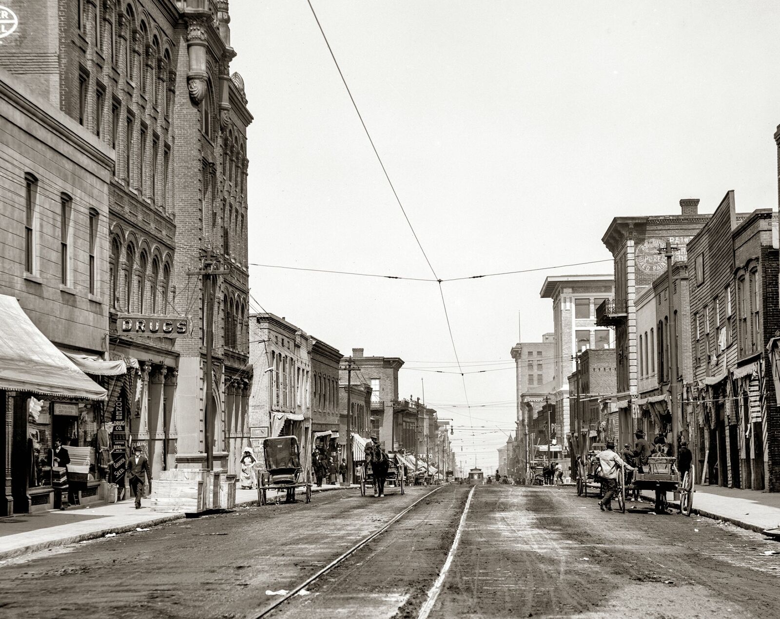 1909 VICKSBURG Mississippi STREET SCENE Photo  (211-B)