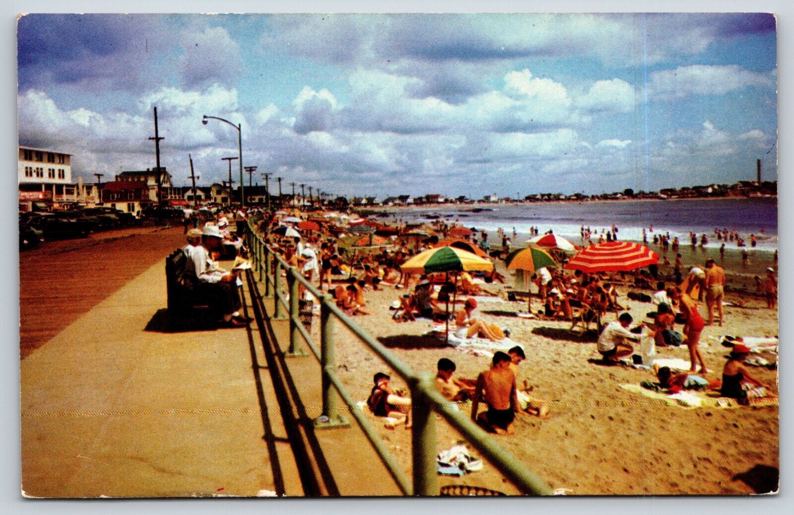 Vintage Postcard Bathers and  Beach  Hampton Beach NH New Hampshire H5