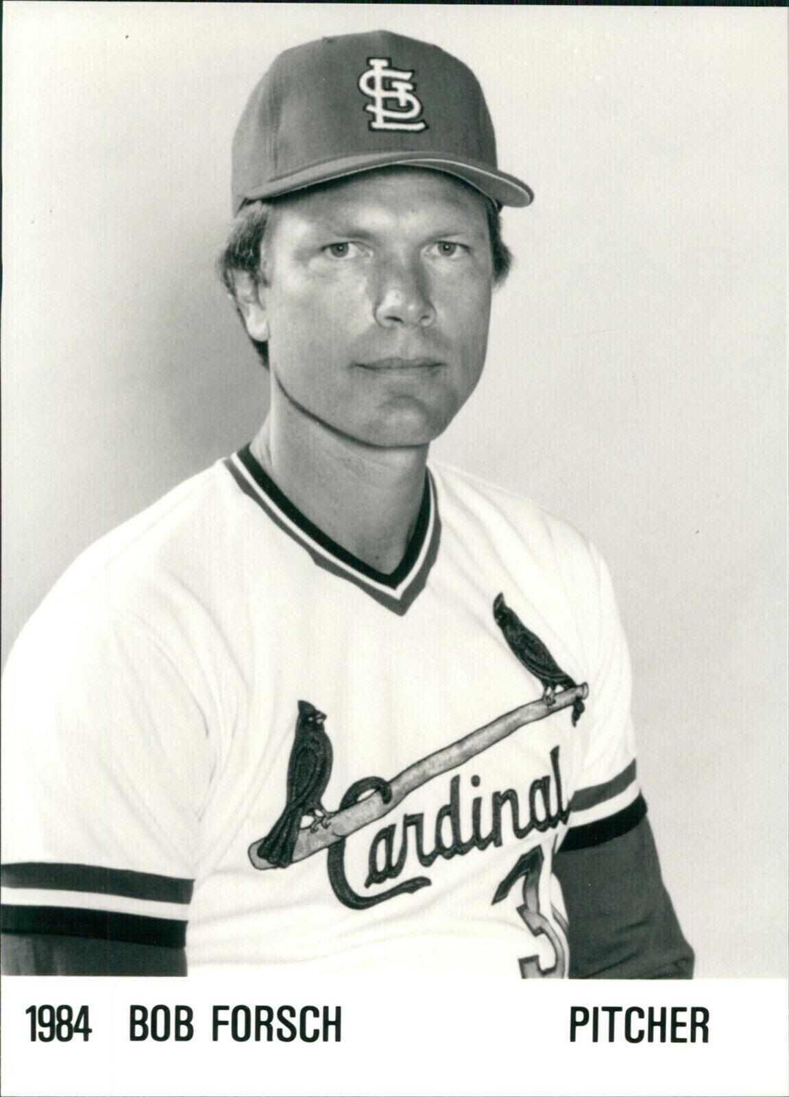 1984 Bob Forsch St Louis Cardinals Pitcher Major League Ball Sports 5X7 Photo