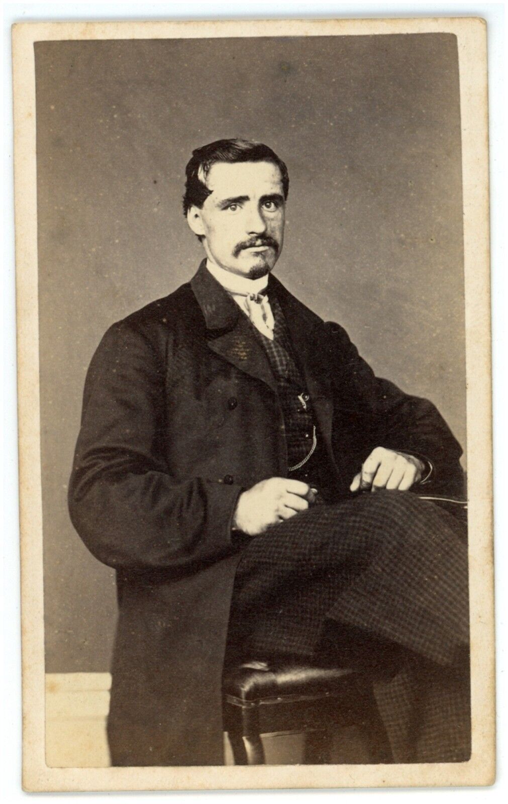 CIRCA 1880\'S CDV Dashing Man Mustache Sitting in Suit Coat Howard New Bedford MA