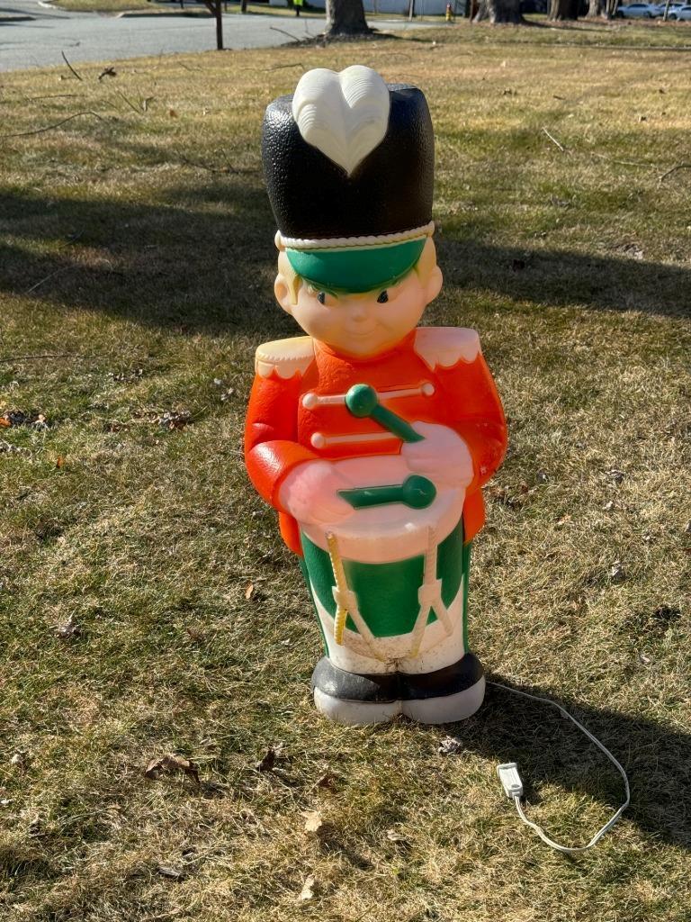 VTG DRUMMER BOY SOLDIER LIGHTED BLOW MOLD CHRISTMAS HOLIDAY LAWN YARD DECOR 33\