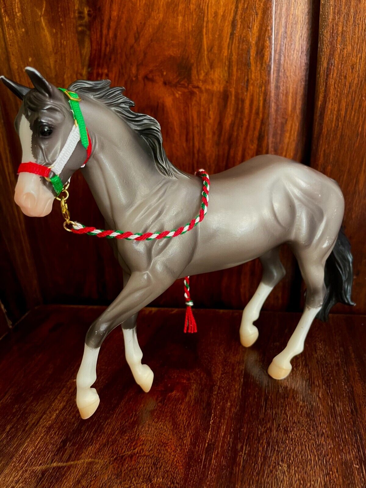 Breyer Horse Halter & Lead Rope Classic Size/Freedom Series Christmas Colors HM