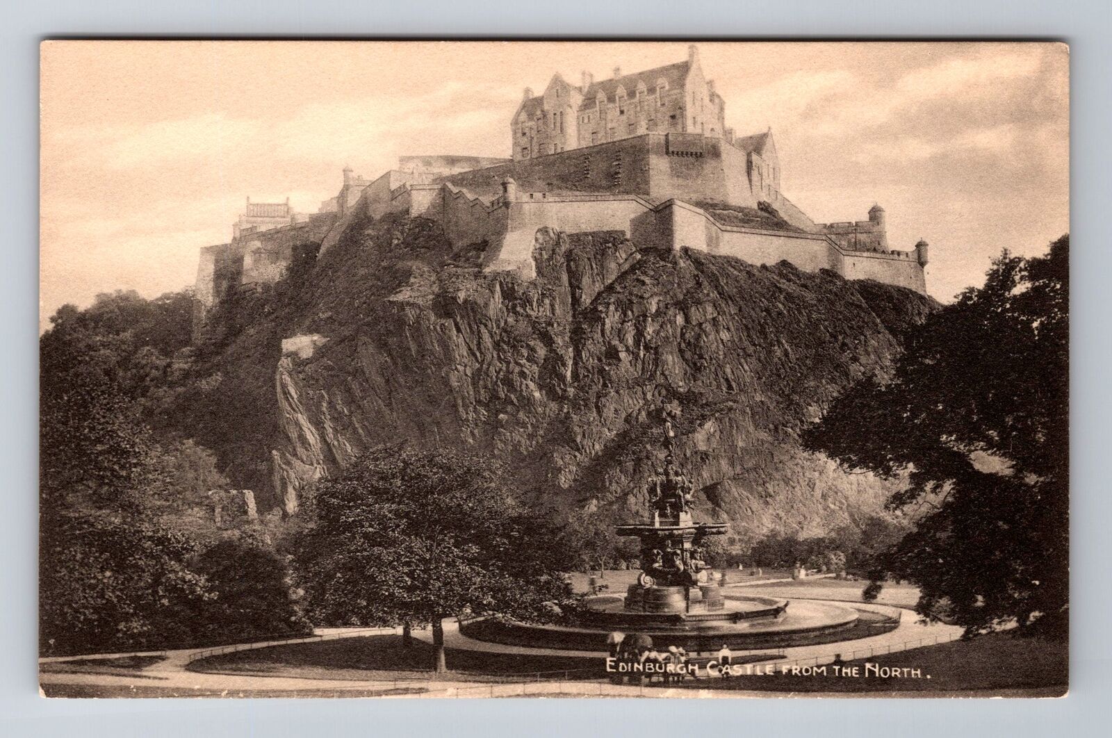 Castlehill-Edinburgh, Edinburgh Castle From The North, Antique Vintage Postcard