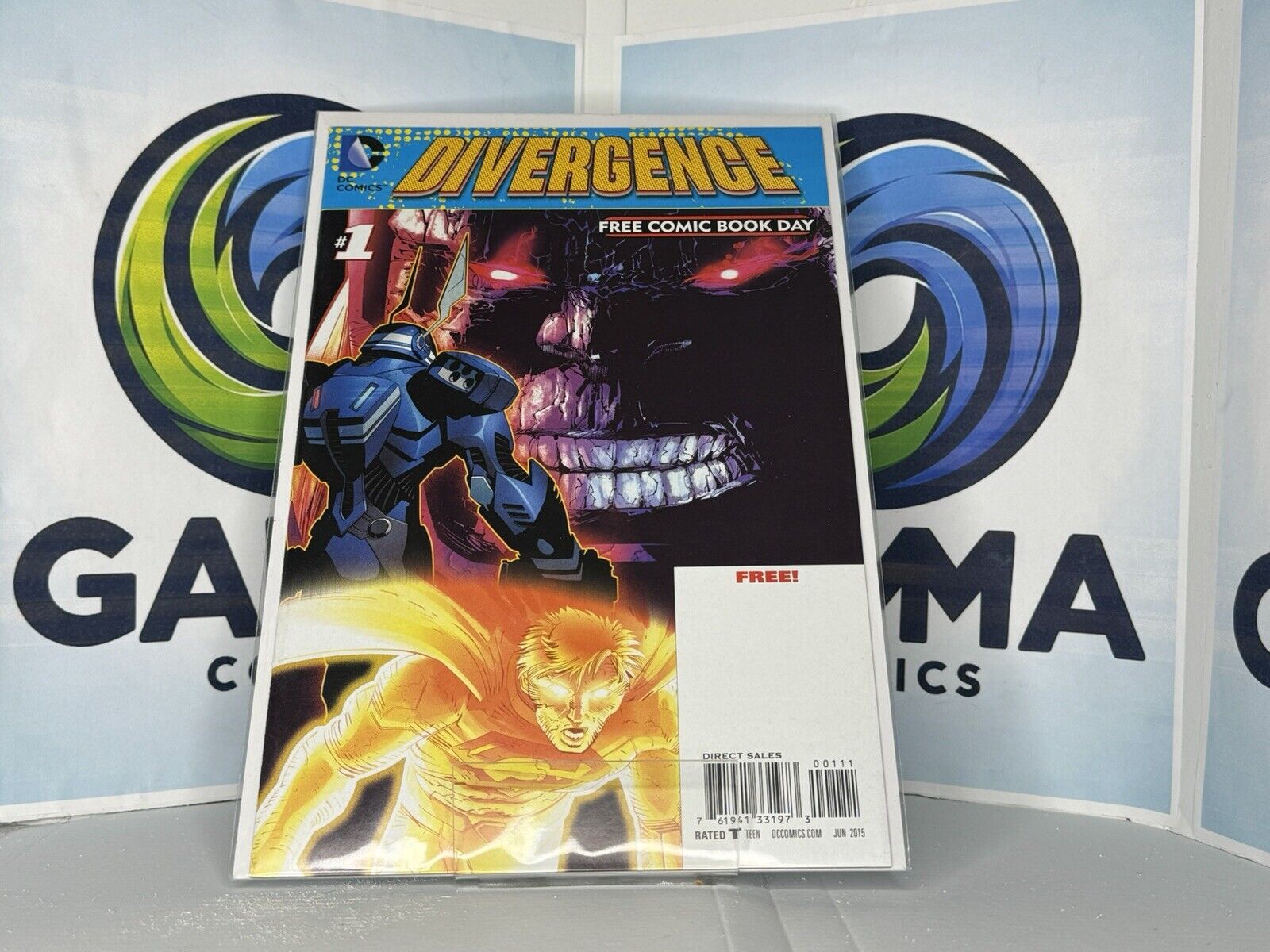 DIVERGENCE #1 FREE COMIC BOOK DAY 2015 DC COMICS BATMAN DARKSEID SUPERMAN