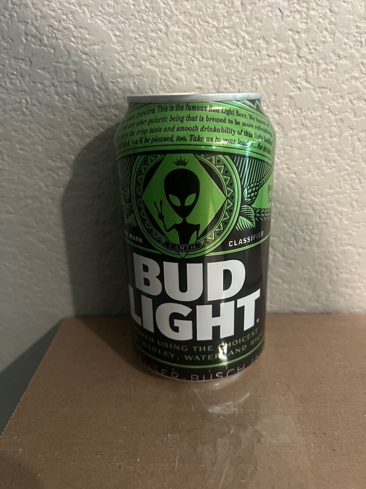 Bud Light Green Alien Beer Can 12oz. Anheuser-Busch, St. Louis, MO 