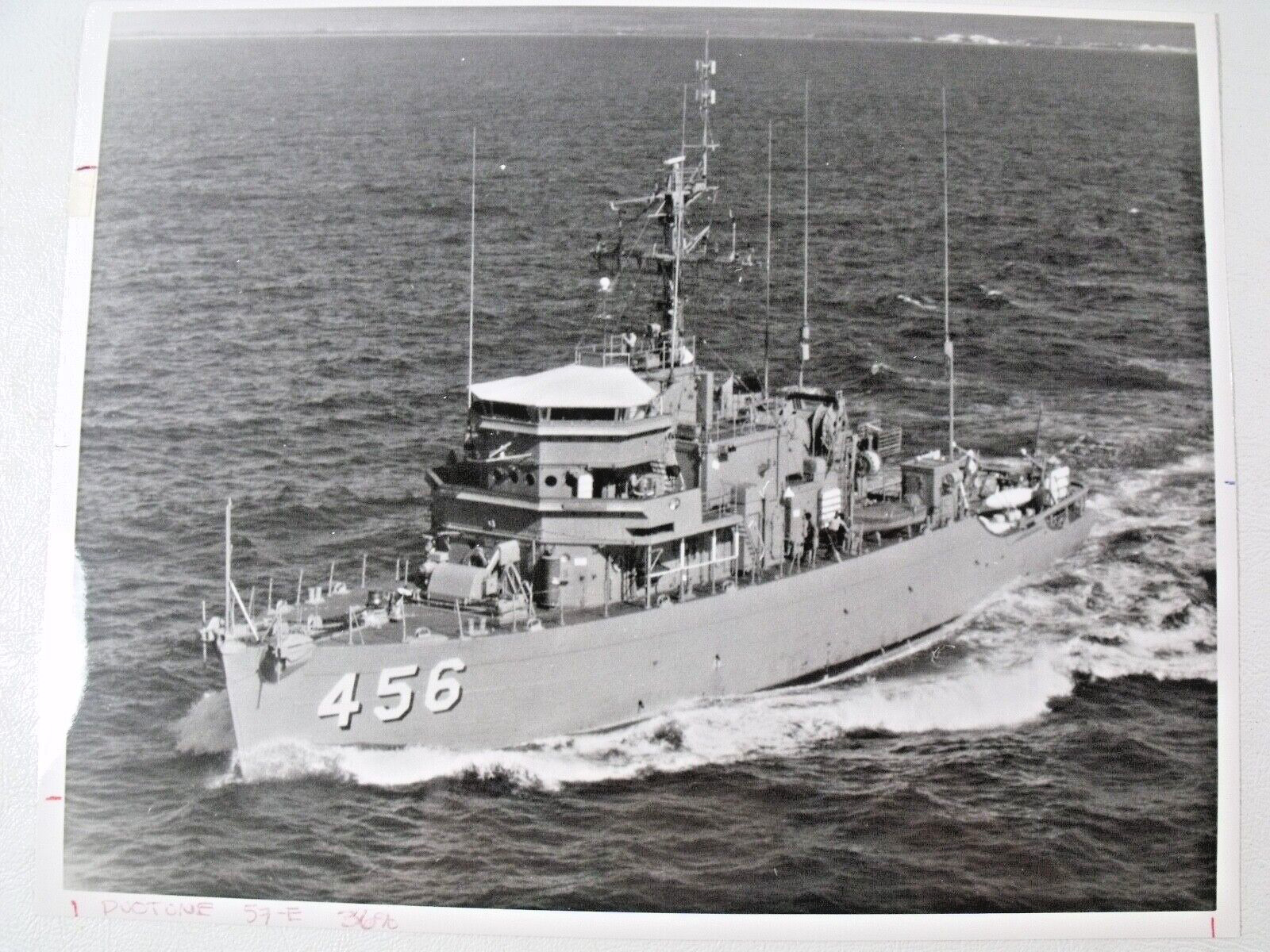 8 x 10 Military Press Photo OCEAN MINE SWEEPER USS INFLICT (MSO-456) 1971