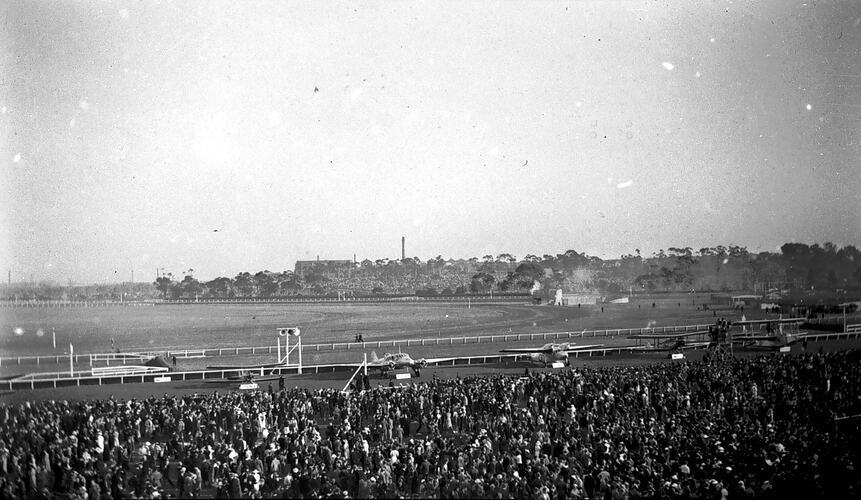 An airshow at the Flemington Racecourse Victoria 1938 OLD PHOTO