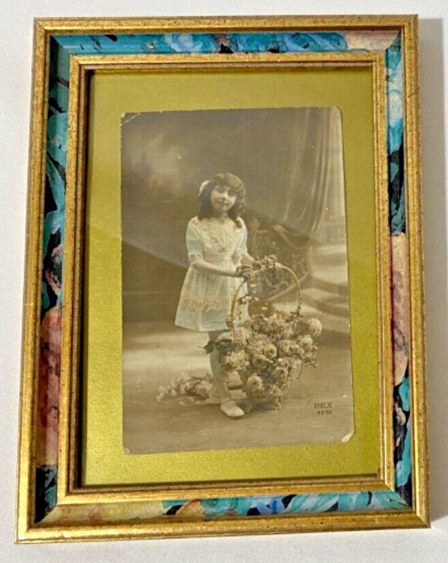 1900\'s Vintage Photo Of A Girl  Framed - Captured Photos Unique Very OLD - Nice