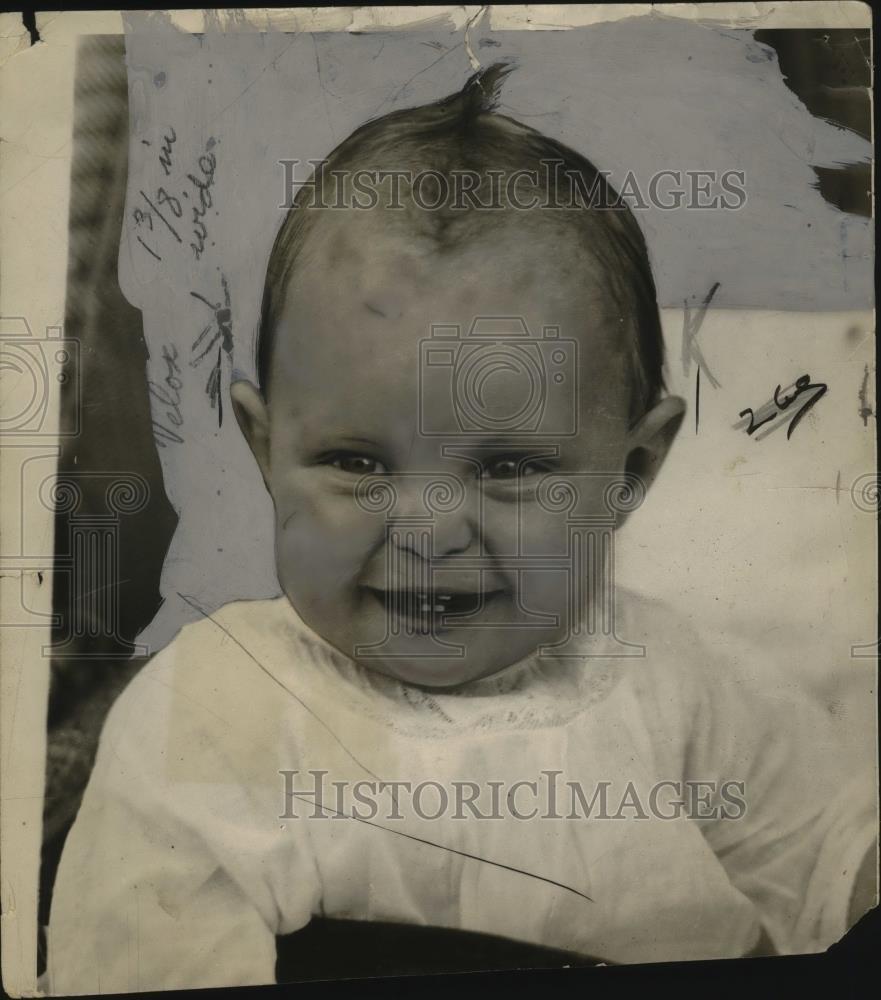 1925 Press Photo Baby - neo21409