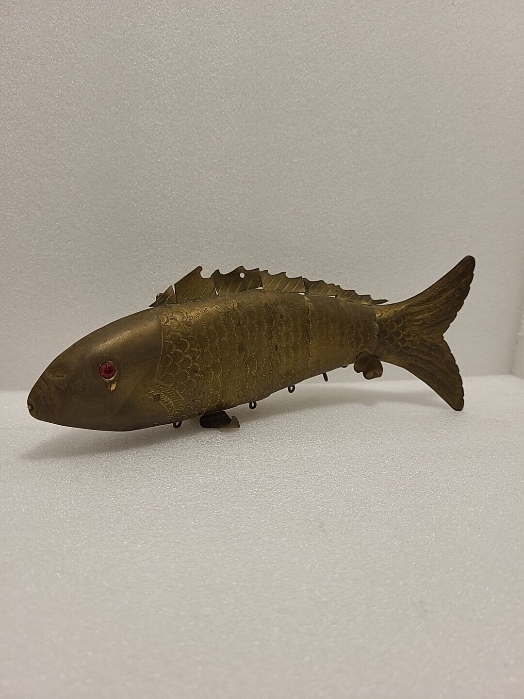 Vintage Large METAL ARTICULATED FISH Statue 10\