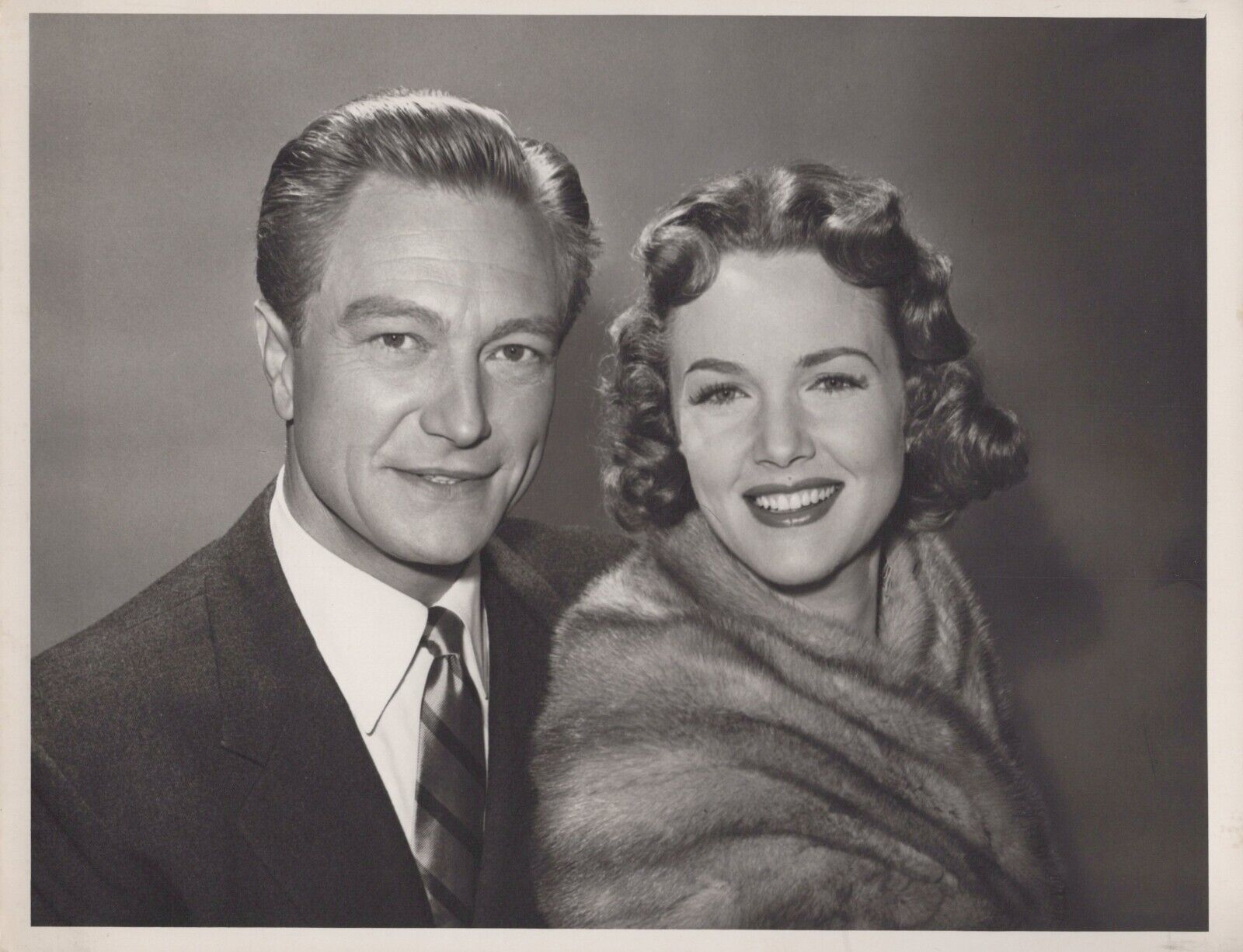 Richard Denning + Barbara Britton in Mr. & Mrs. North (1954) 🎬⭐ Photo K 280