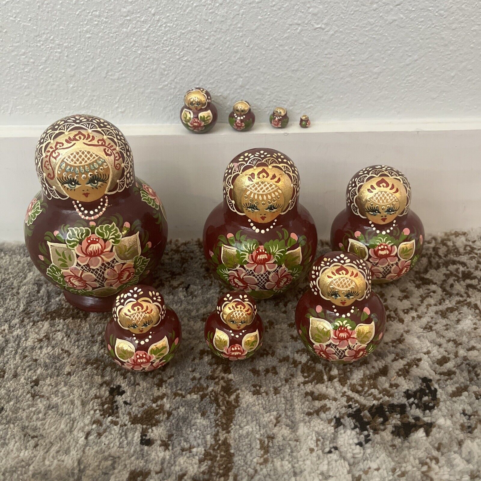 Russian Matryoshka Nesting Dolls Hand Painted Set Of 10 Dolls 19 Pieces.