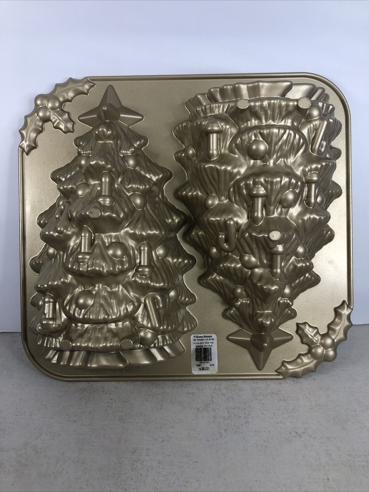 Nordic Ware 3D Two Halves Standing Christmas Tree Cake Pan 9 Cups 2.1 Liter
