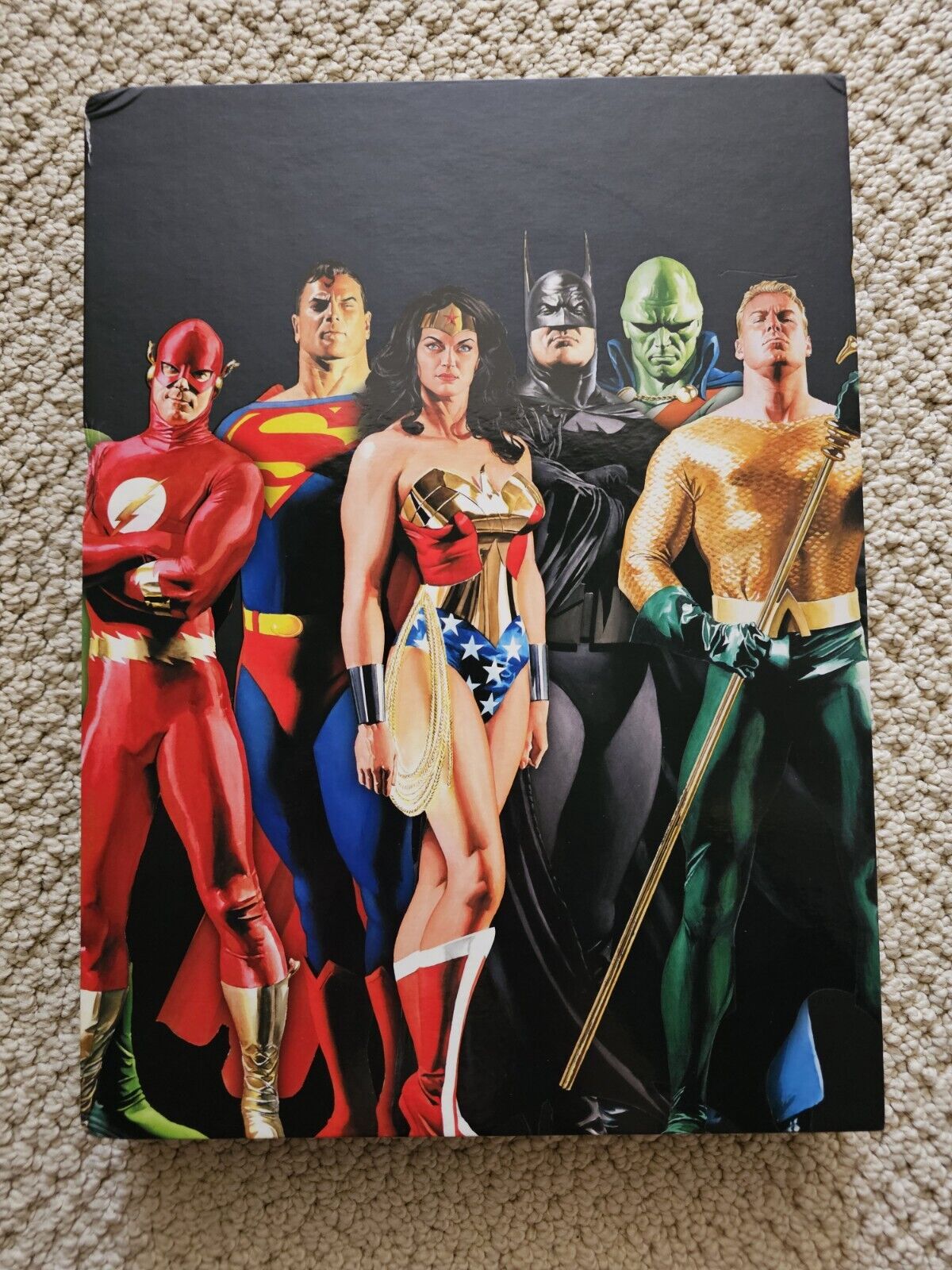 Absolute Justice League: The World's Greatest Superheroes. Read DESCRIPTION. 