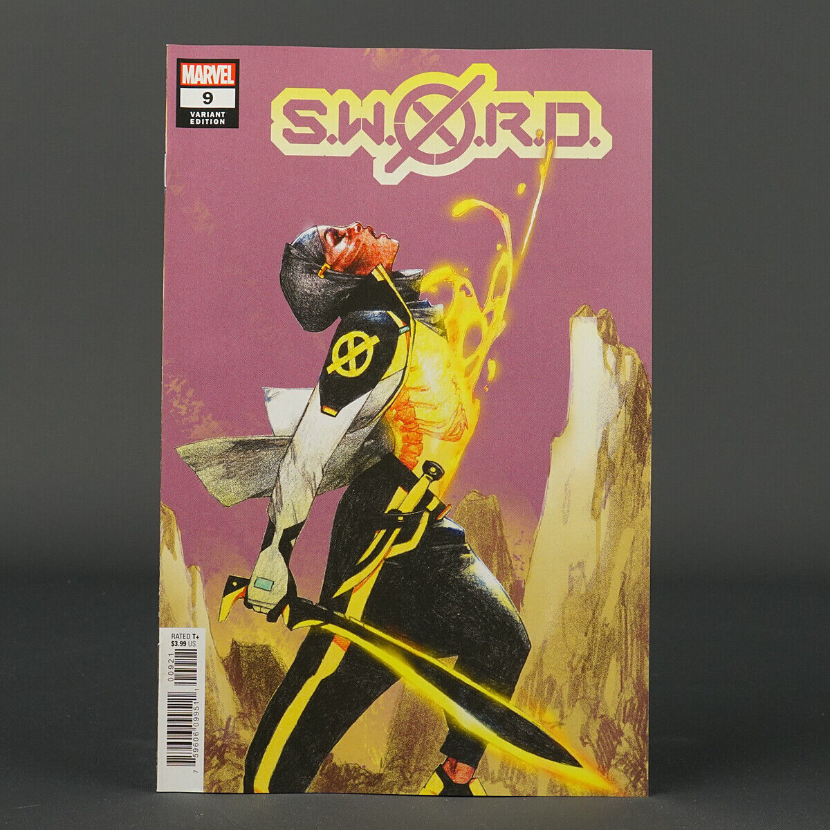 SWORD #9 var Marvel Comics 2021 AUG211148 (W) Ewing (A) Camagni (CA) Go