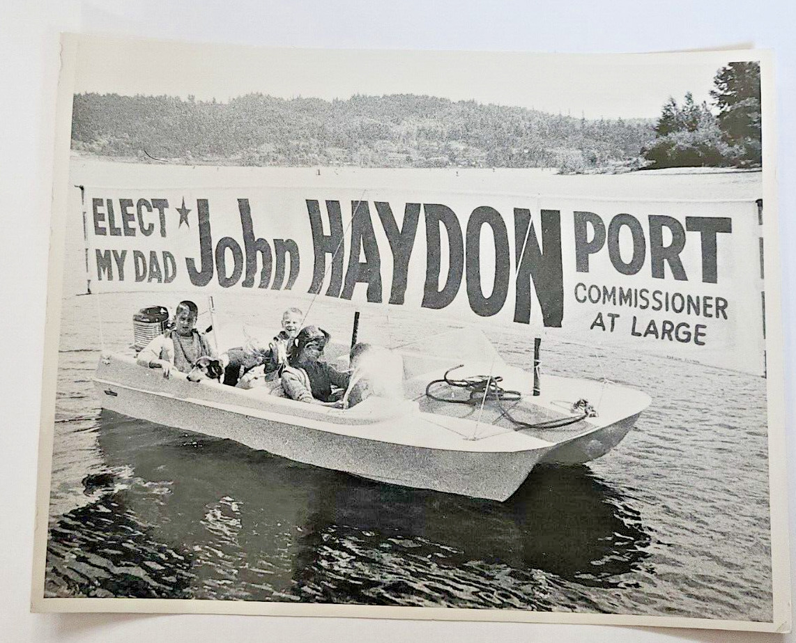 1960s Press Photo Elect my DAD John Haydon Port Commissioner ~ His Kids in Boat