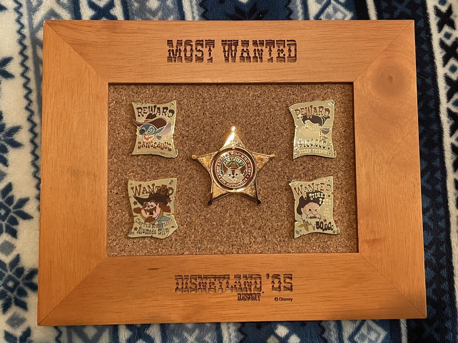 DISNEY DLR CHIP AND DALE\'S WILD WILD WEST ADVENTURE PIN SET