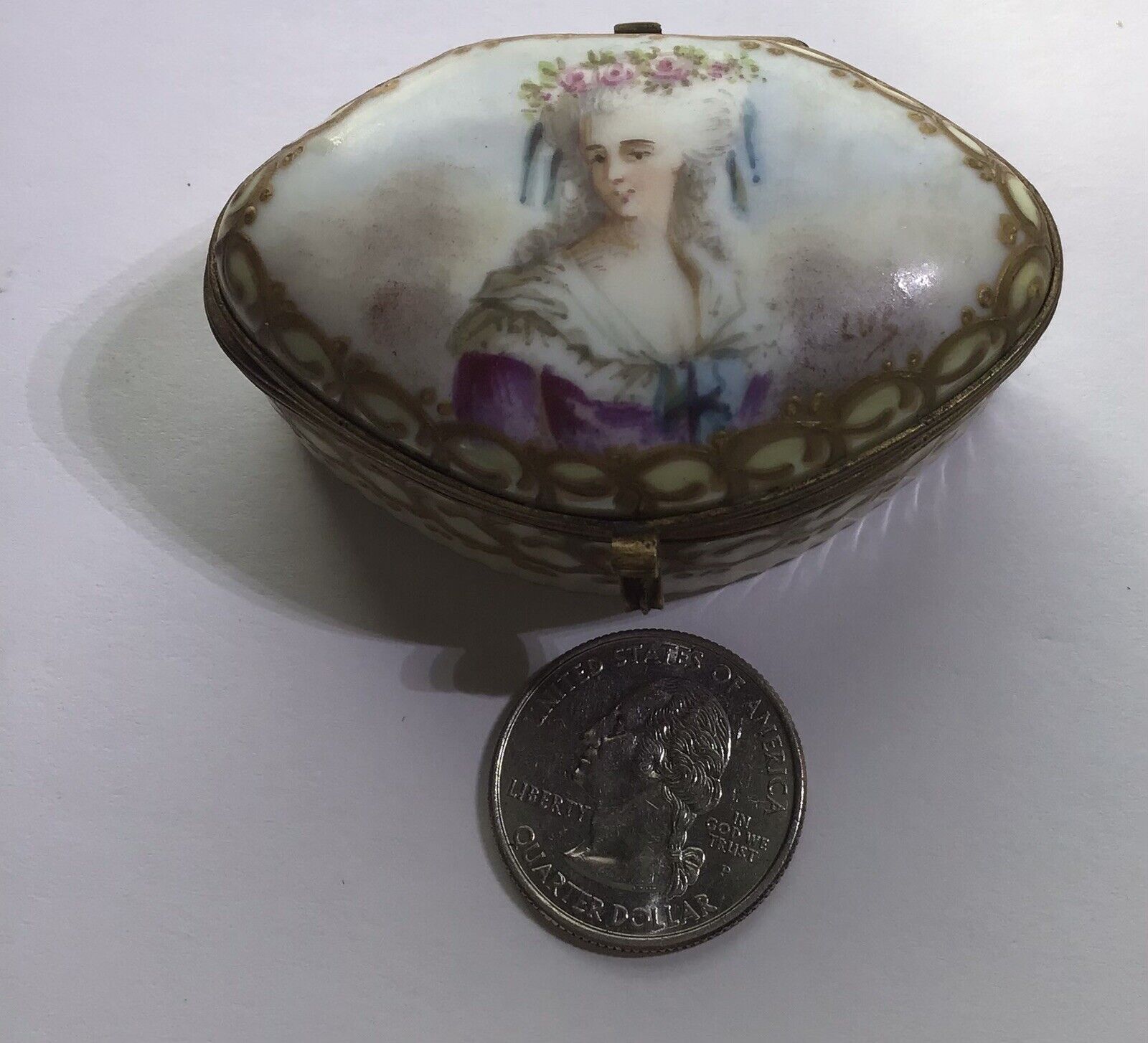 Circa 1900 French Limoges Victorian Lady Patch/Pill/Trinket Box Estate - Signed