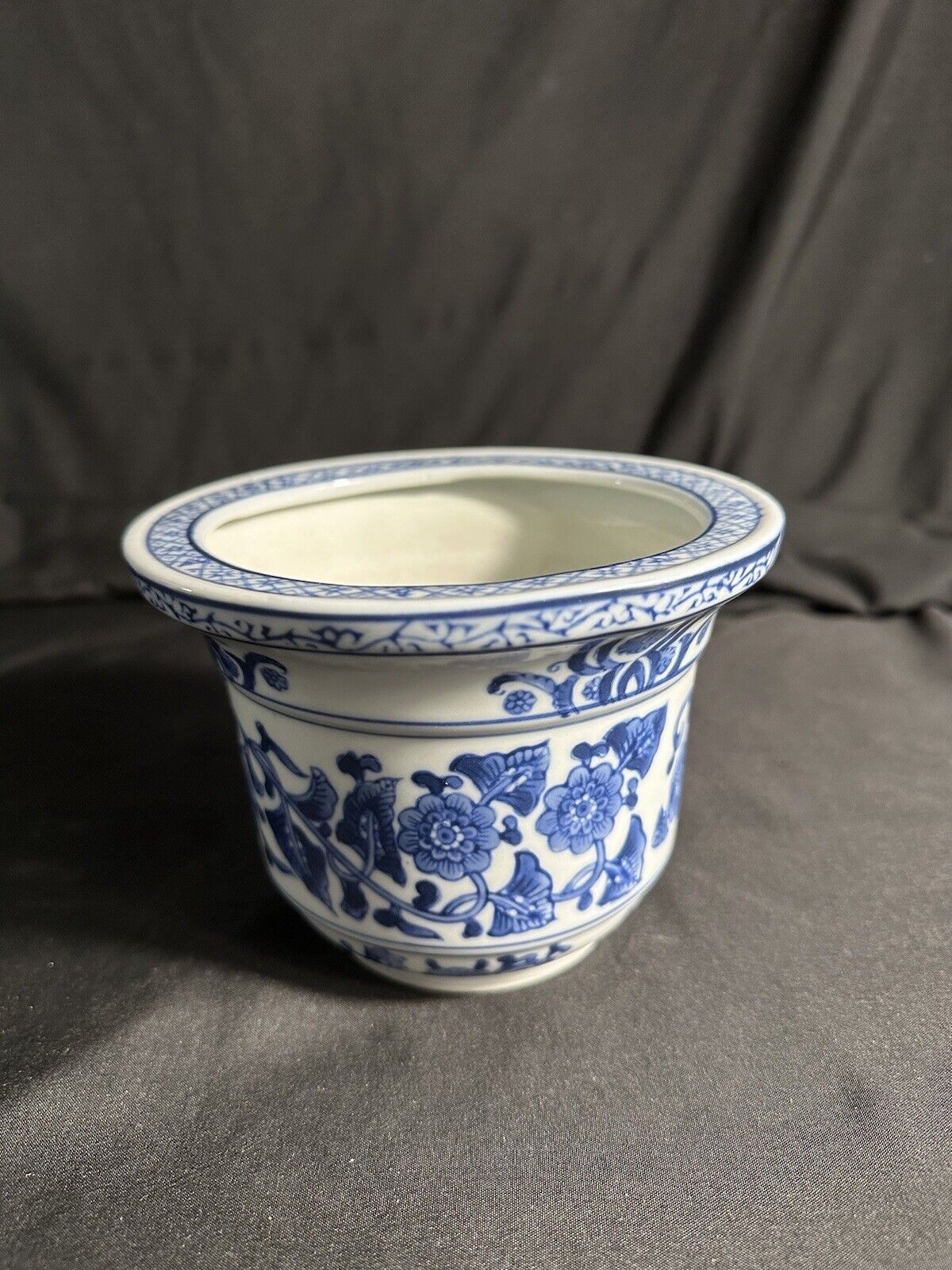 Vintage Chinese Blue & White Porcelain Planter 4” H x 5.5” diameter