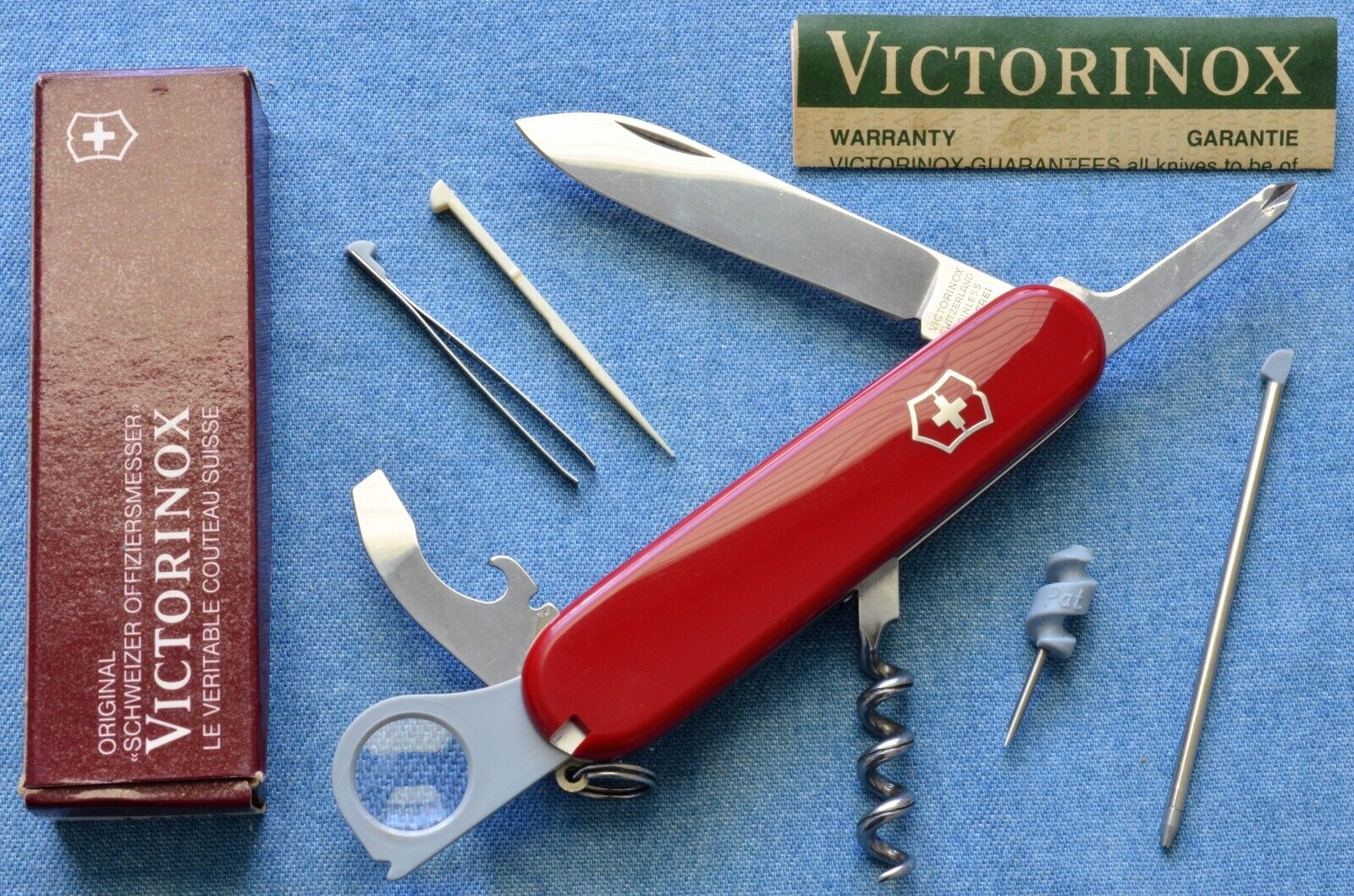 c1980s, NEW IN BOX Victorinox SCIENTIST Swiss Army Knife Yeoman w/o Scissors VTG