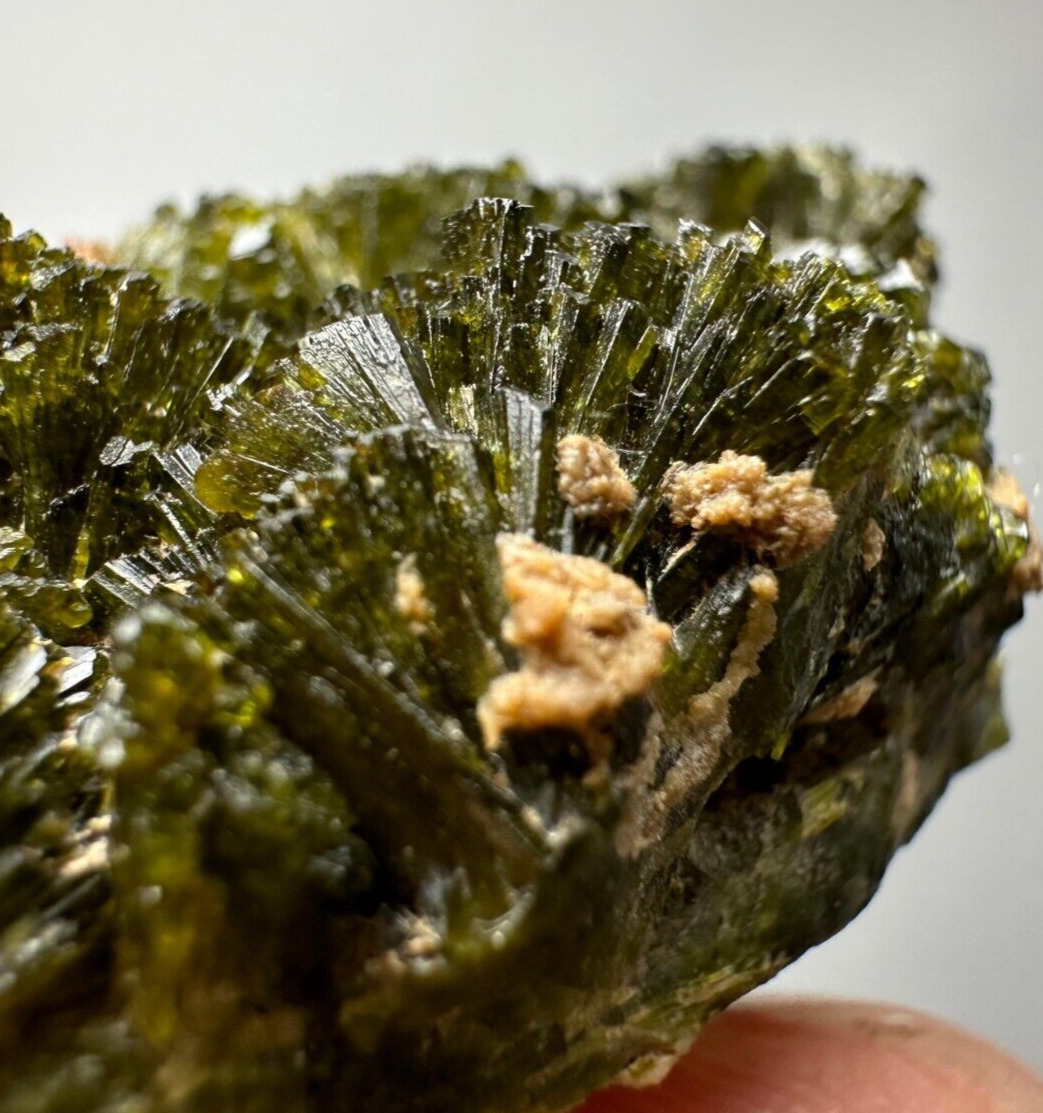 134 CT. Fabulous Bi-color Epidote crystals bunch from Pak.