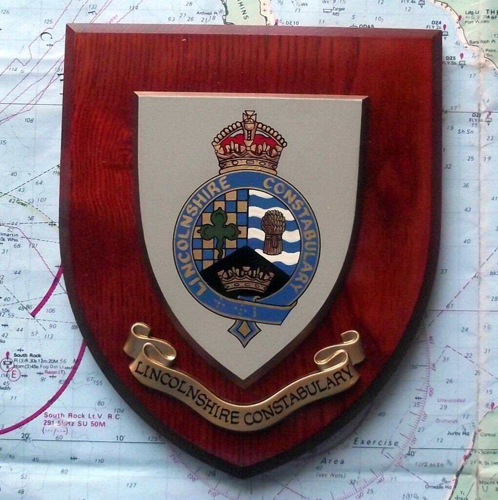 Obsolete Kings Crown Lincolnshire Constabulary Police Crest Plaque Shield.