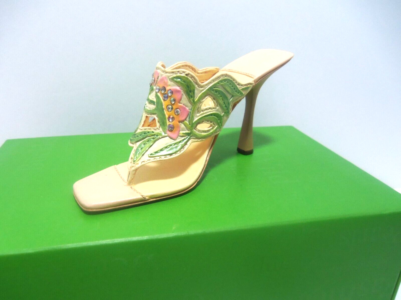 Just The Right Shoe  Sunday Best item 25376 ( 2002) Easter Gift,  COA  Boxed New
