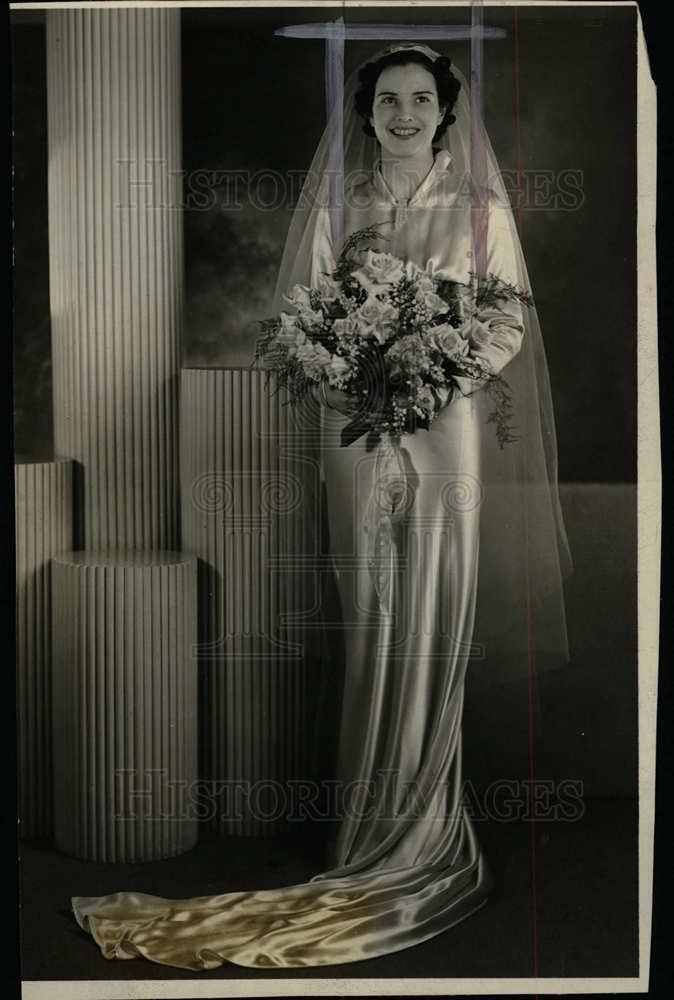 1937 Press Photo Mrs. James H. Quello - dfpd34575