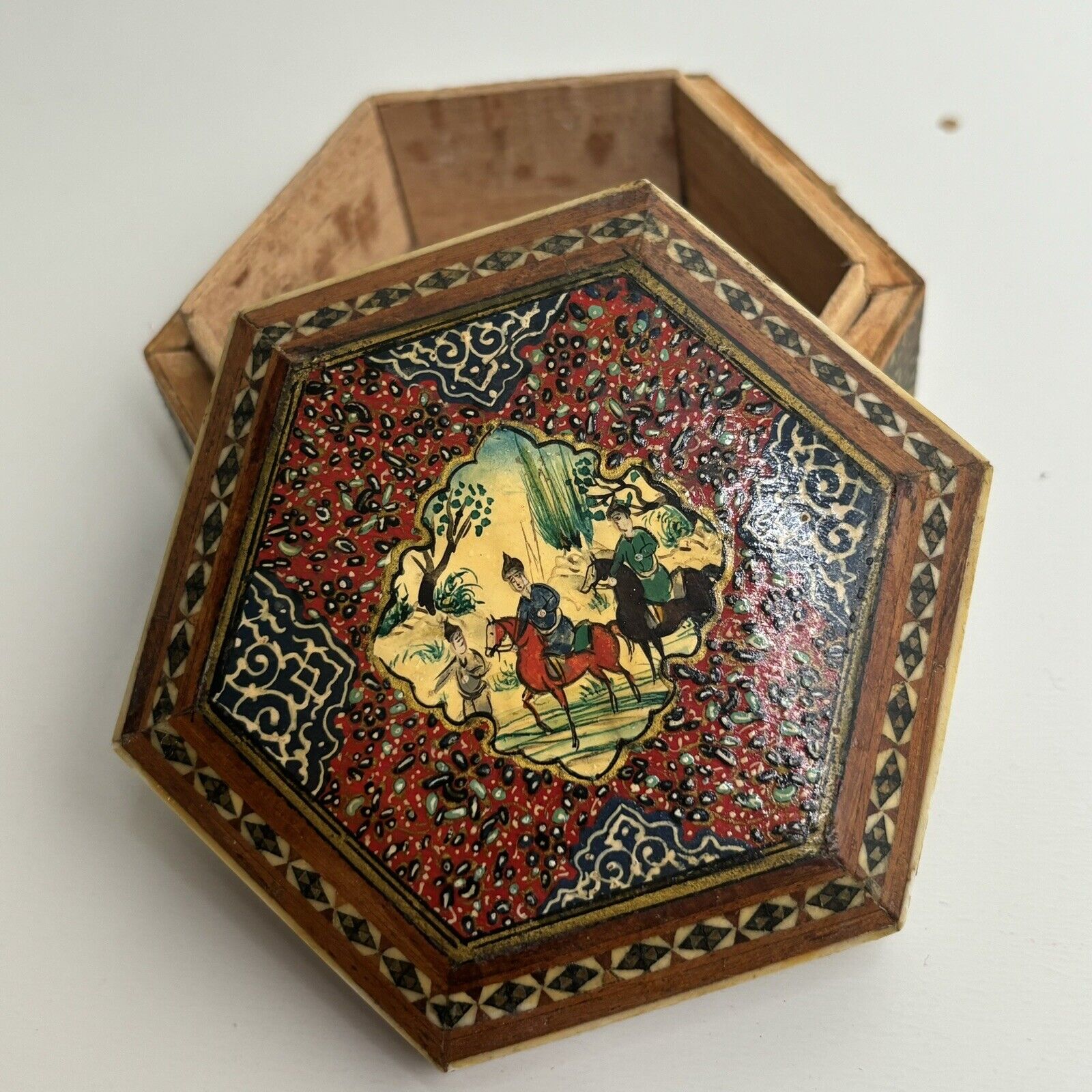 Vintage Hand Painted Palekh Lacquer Box Mosaic Six Sided Trinket Wood Ornaite