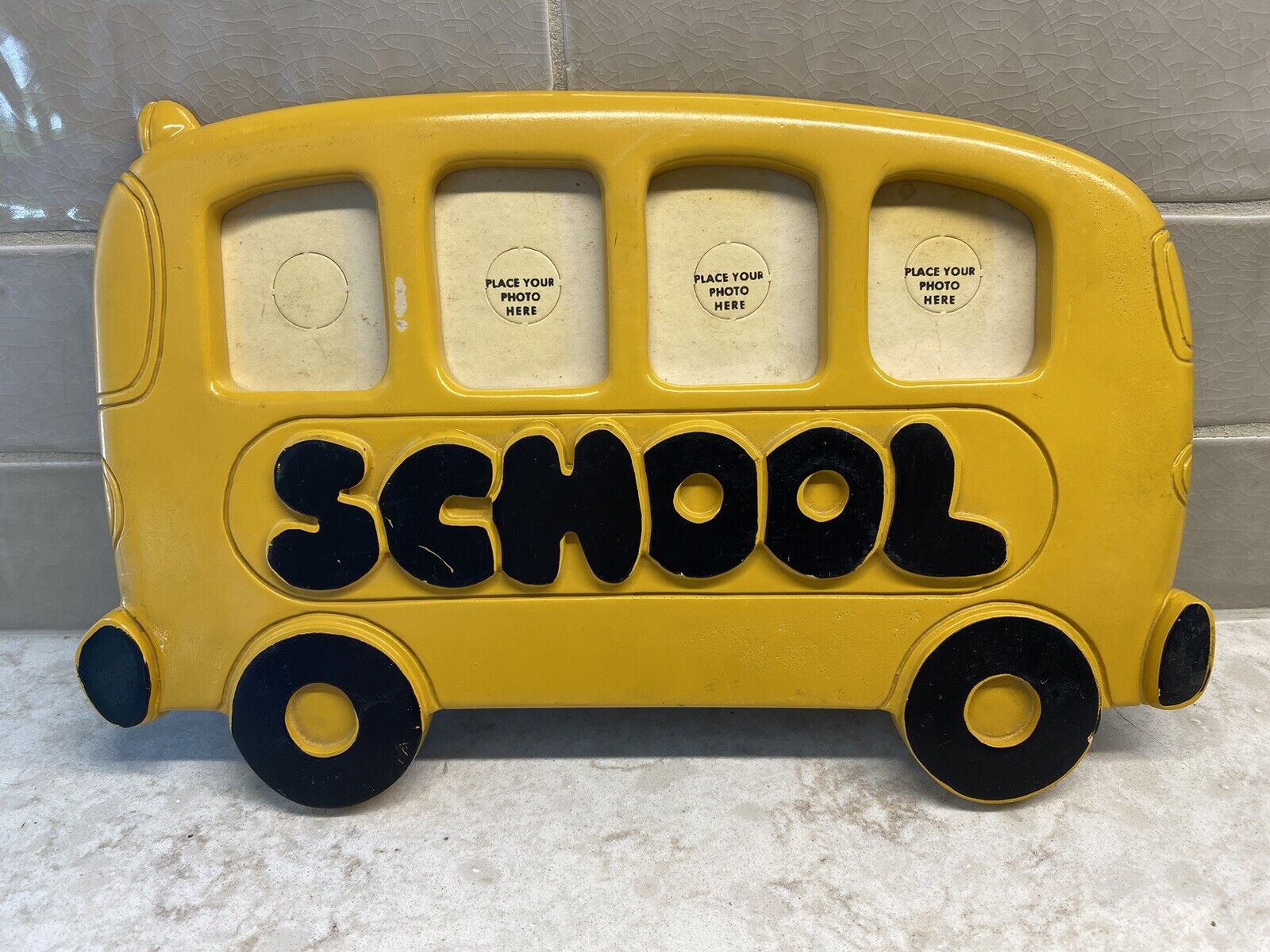 VTG 70\'S Lucid Lines Picture Frame Yellow School Bus Plastic ( 4-small pics) USA