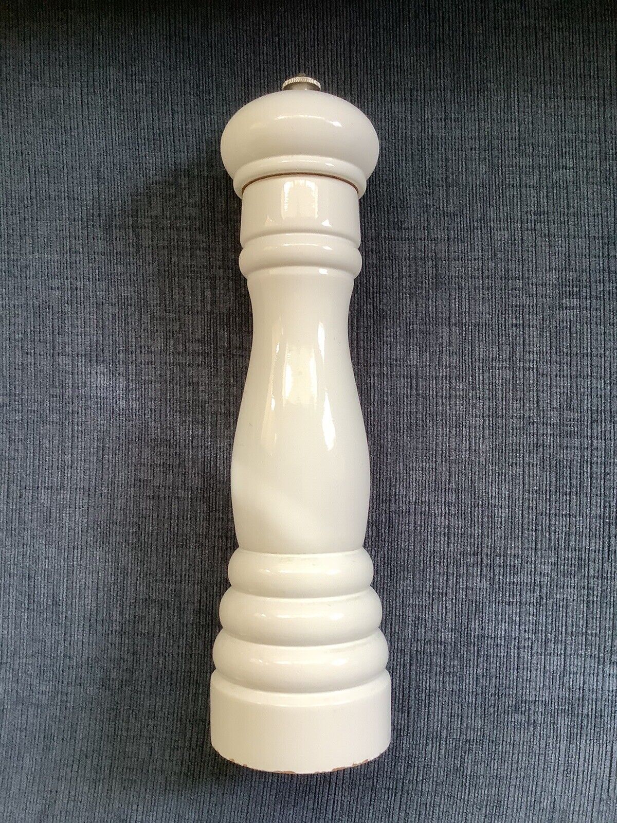Peugeot Lion France Pepper Mill Grinder White 10.25 Inches Tested