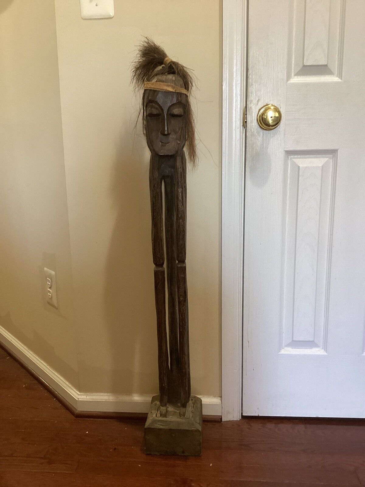 VTG/ Antique Tall African Wooden Carved Statue, 42\