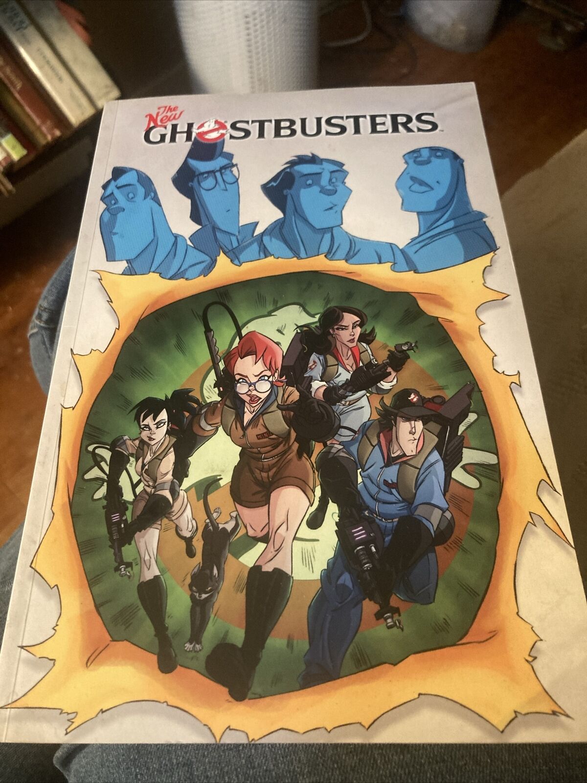 Ghostbusters Volume 5: The New Ghostbusters by Erik Burnham: