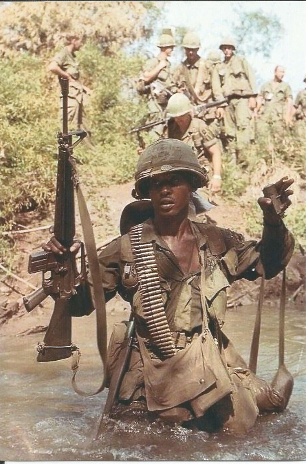 Vietnam  War  Photos --  US Soldiers + Rifle