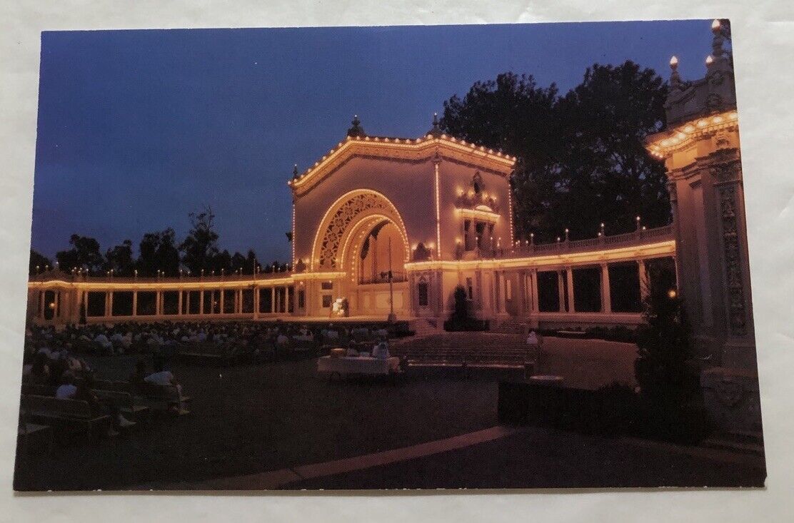 Spreckels Organ Pavilion, Balboa Park San Diego, CA. Postcard (P2)