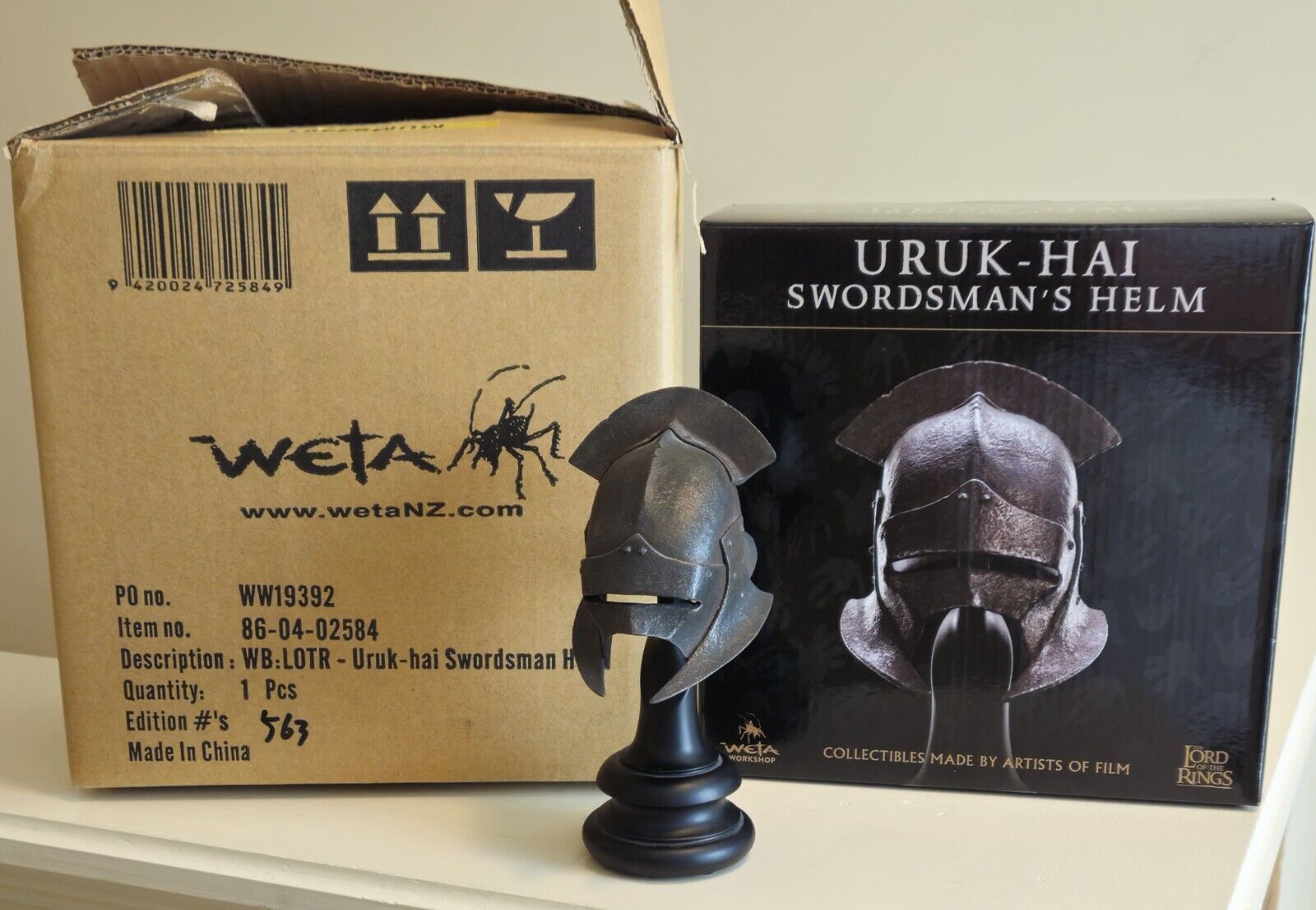 Weta 1/4 Uruk-hai Swordsman\'s Helm The Lord of the Rings (#563/750)