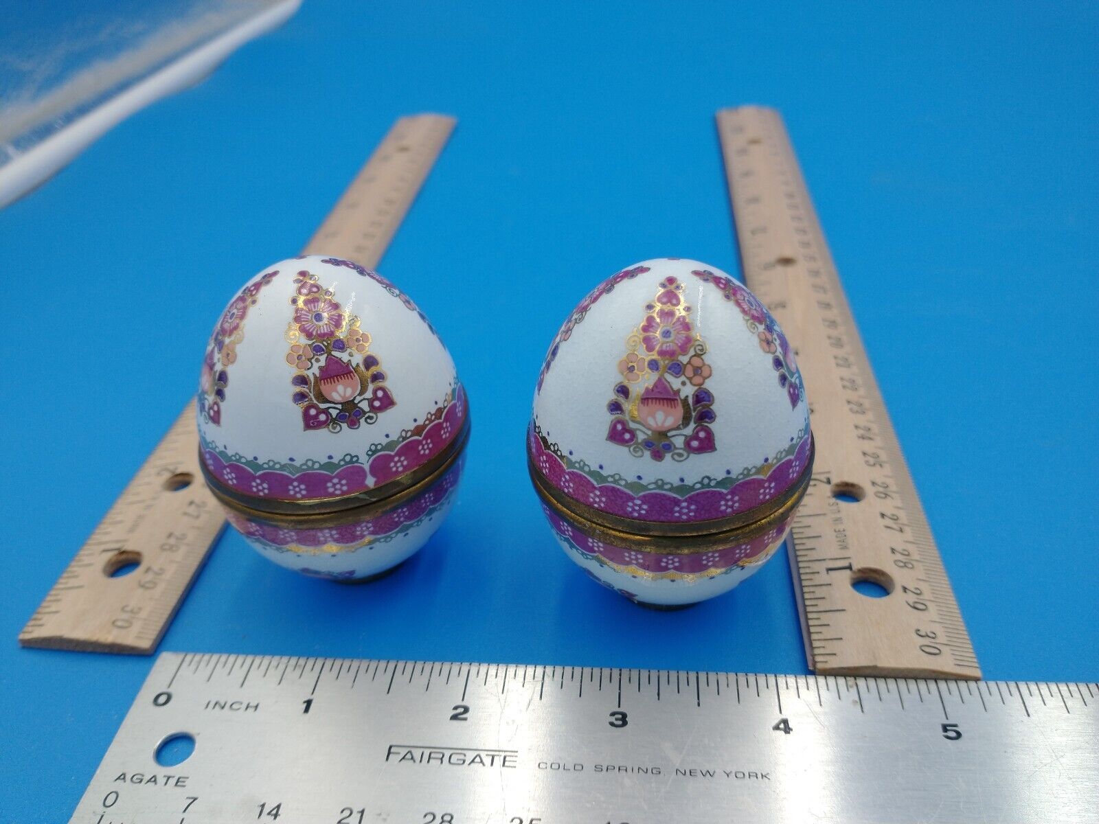 Pair of Email Studio Steinbock Handmade in Austria Enamel Porcelain Eggs #Z696