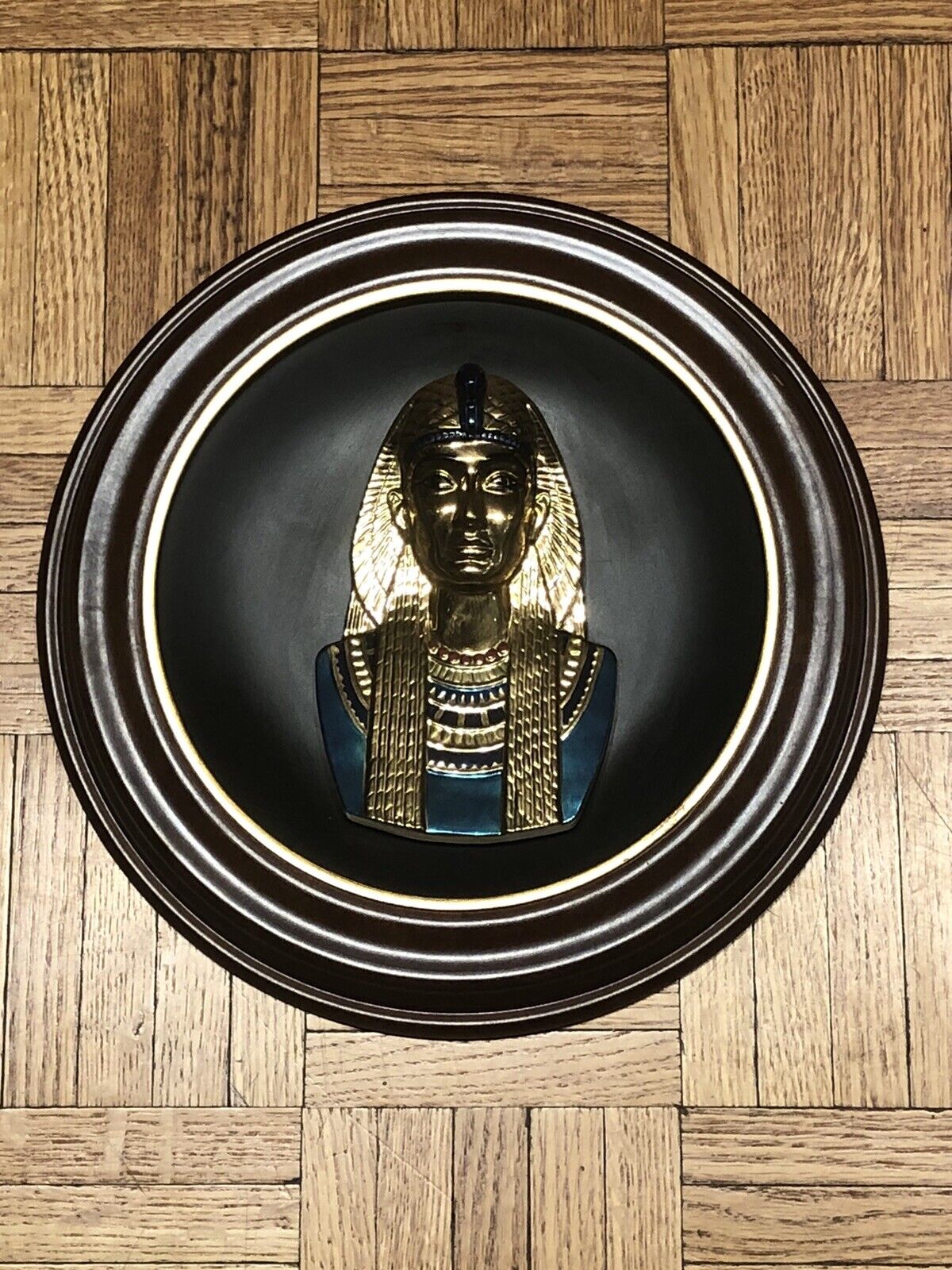 1993 Osiris Porcelain Cleopatra Painted 22k Gold & Porcelain 3D Plate - EXC