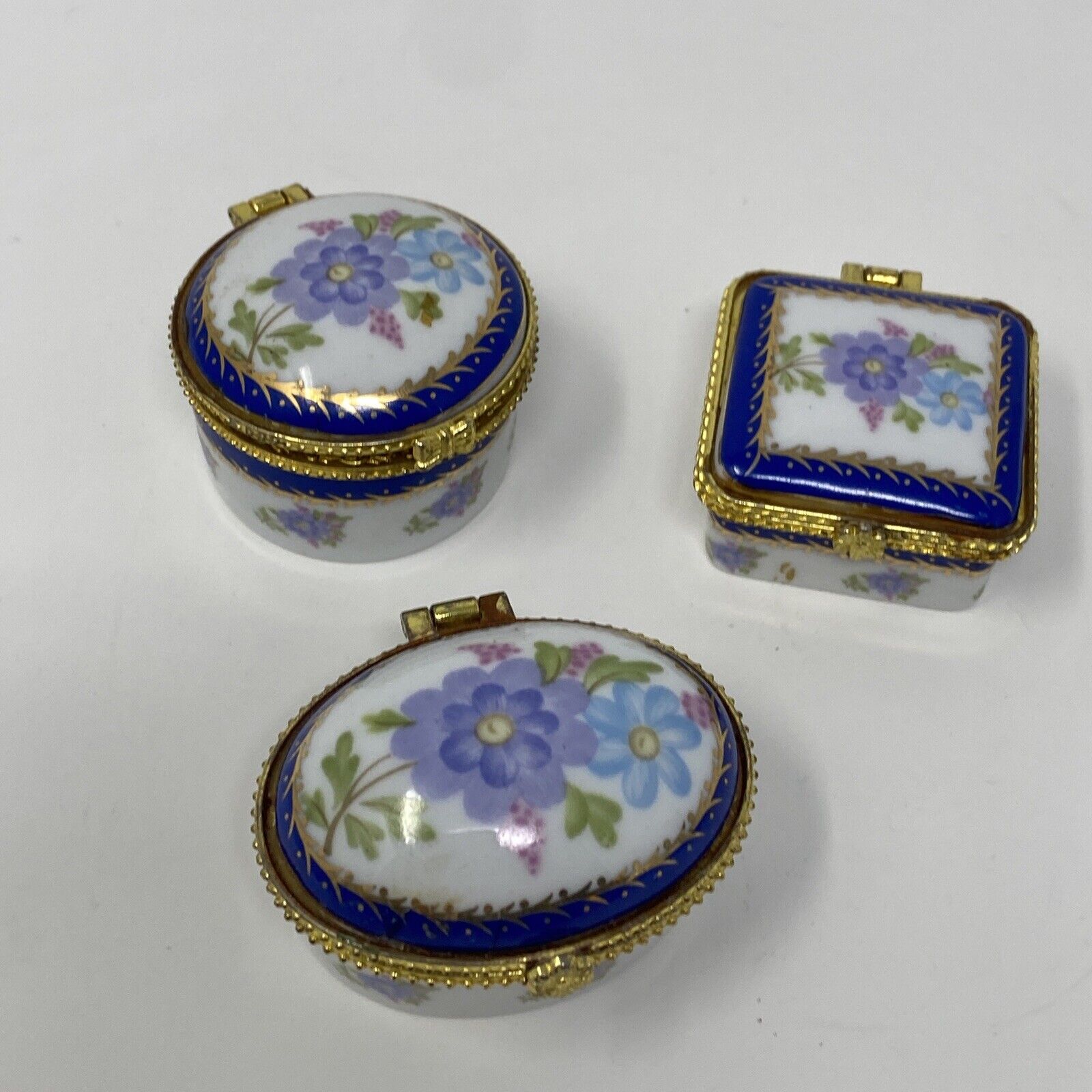 Vintage Set Of 3 Porcelain French Trinket Hinged Box Floral Design.
